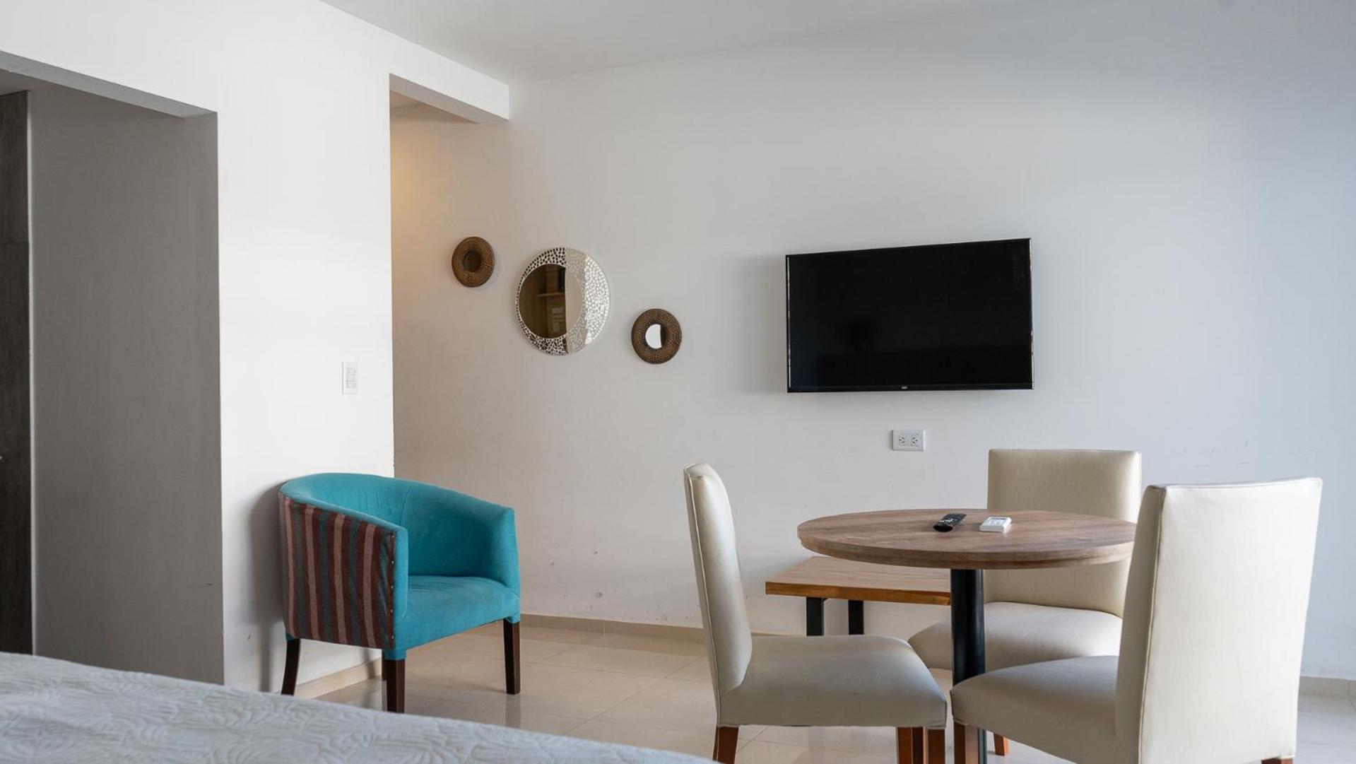 Altair Hotel Сан-Клементе-дель-Тую Екстер'єр фото